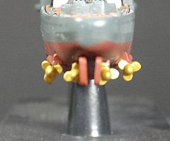 015_Aoba_model_04_s.jpg