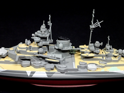 031_Tirpitz_model_02_s.jpg
