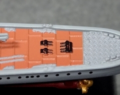 071_Akizuki_model_03b.jpg