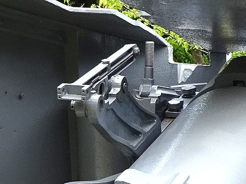 40cal_6in_photo_04_s.jpg