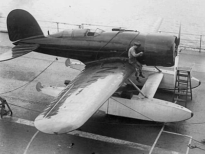HMS_Hermes_photo_01.jpg