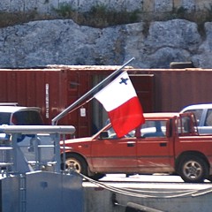 malta_navy_ensign_01_s.jpg